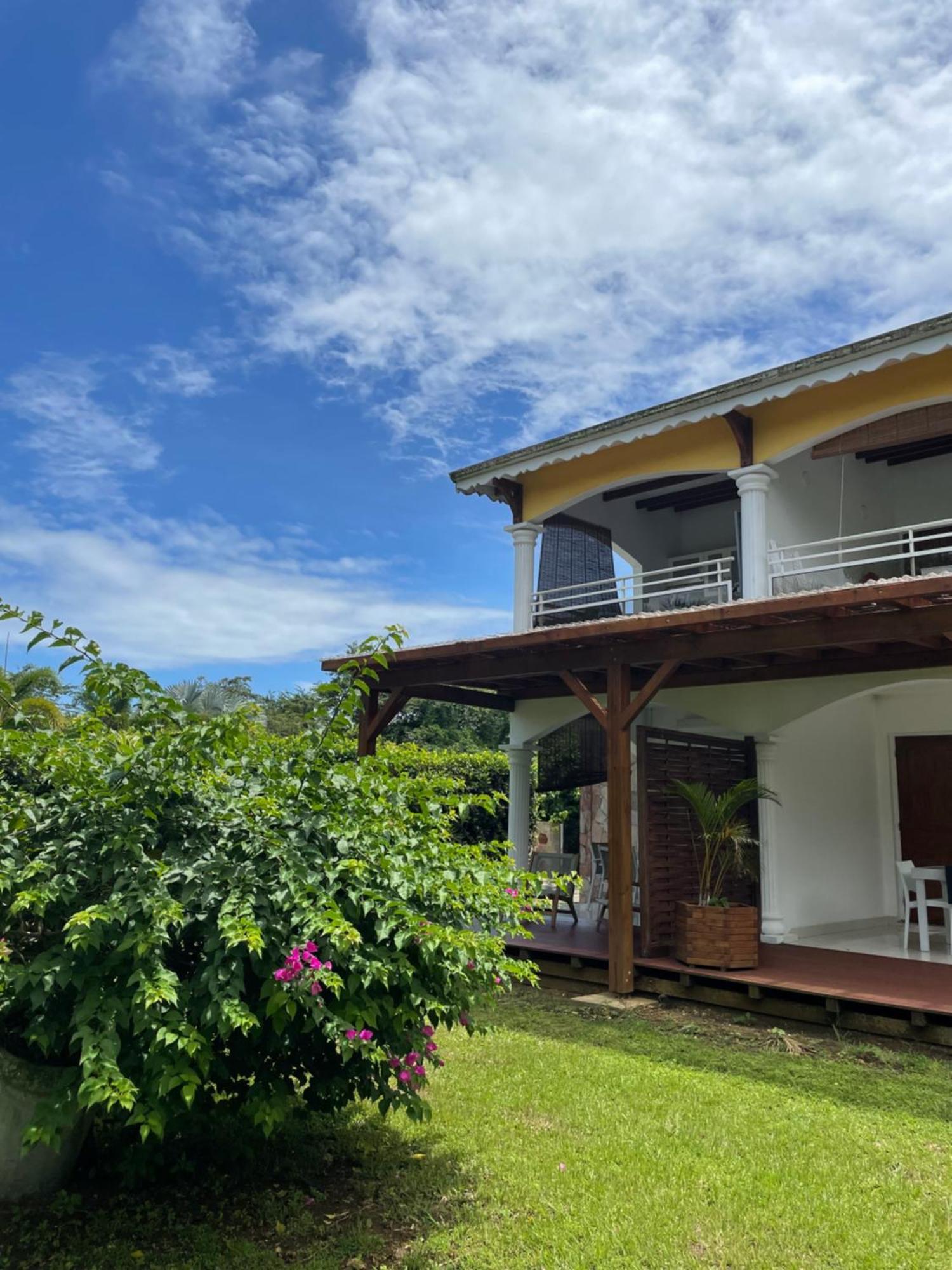 Appartement Coeur De Papillon Baie-Mahault Luaran gambar