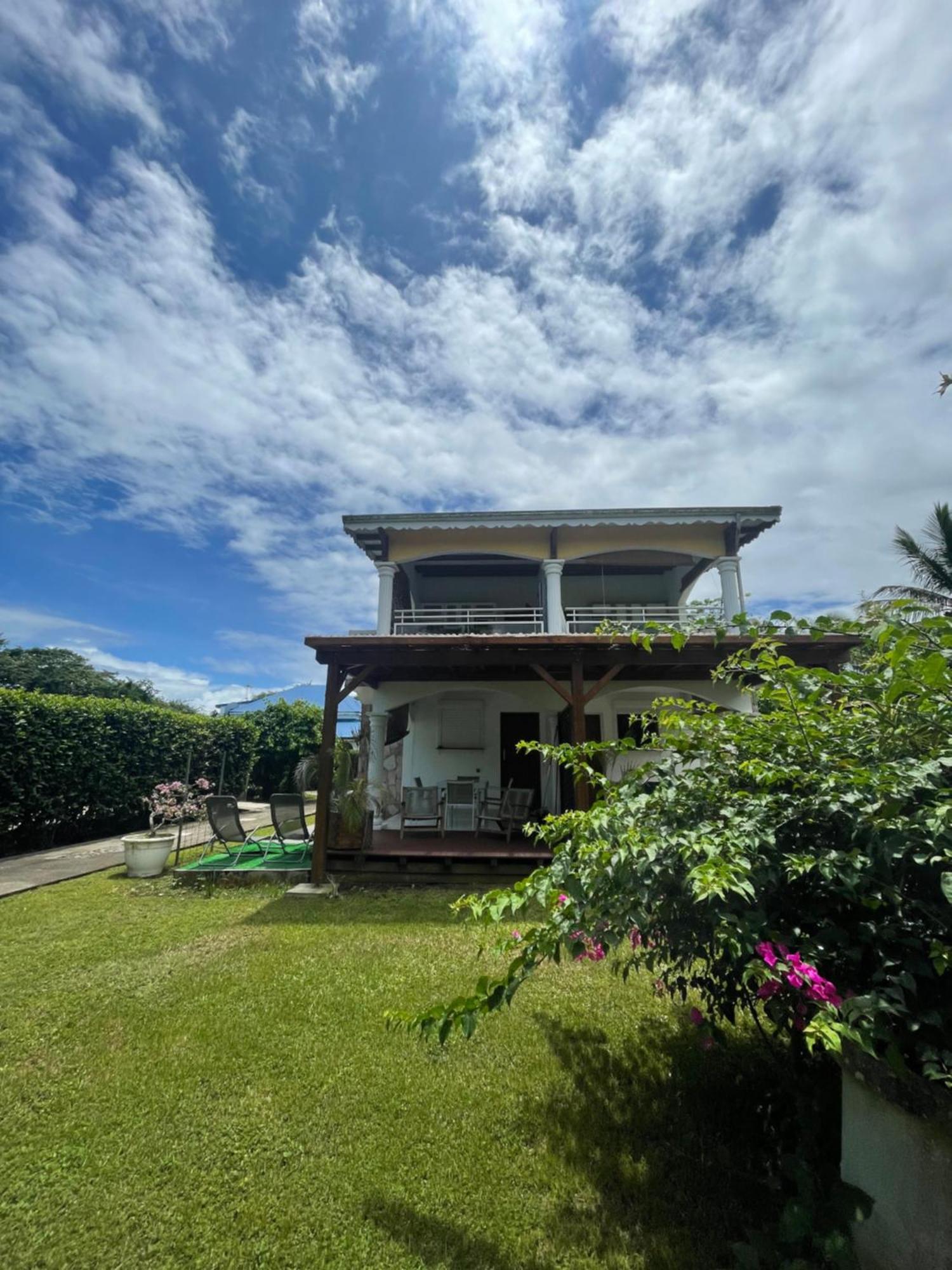 Appartement Coeur De Papillon Baie-Mahault Luaran gambar